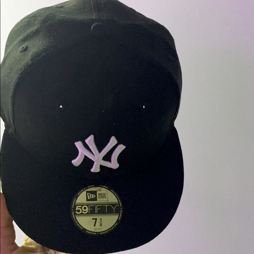 Brand new New York Yankees Hatched Snapback hat - Picture 2 of 2